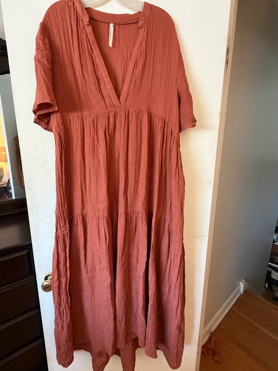 Anthropologie Dresses & Skirts - Anthropologie The Kallie Flowy Maxi Dress - M